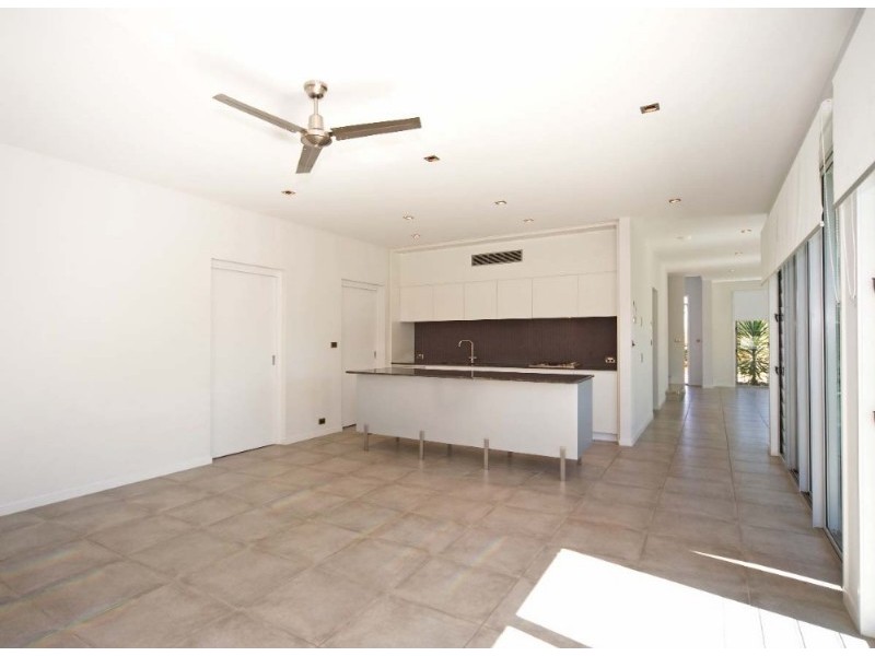 15 Edgewater Place, Bulimba QLD 4171