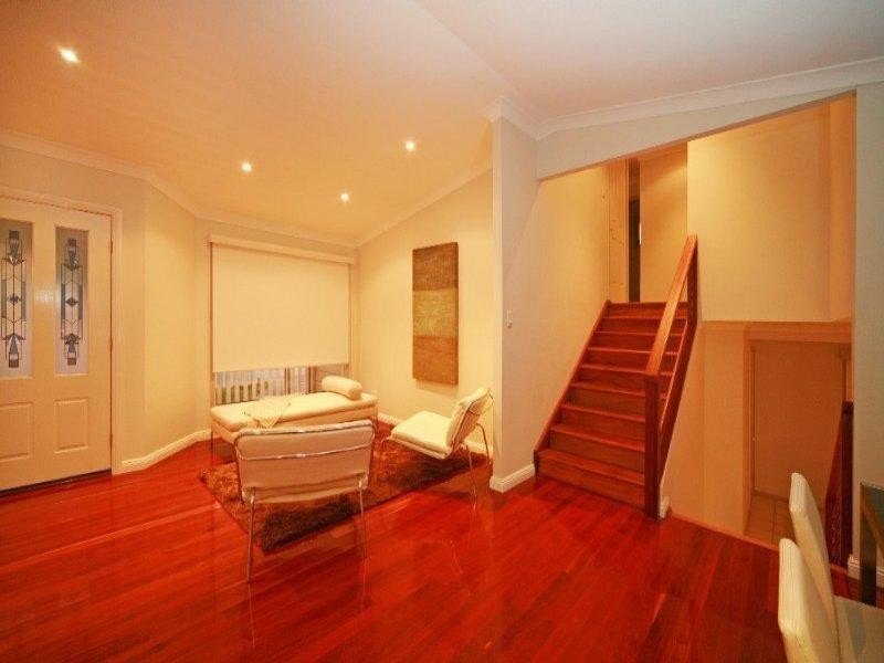 1 Barker Street, East Brisbane QLD 4169