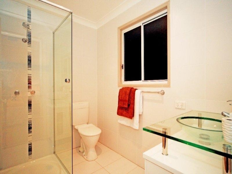 1 Barker Street, East Brisbane QLD 4169