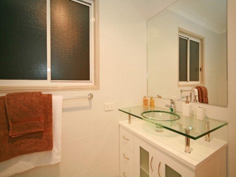 1 Barker Street, East Brisbane QLD 4169