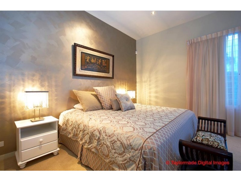 64 Amy Street, Hawthorne QLD 4171