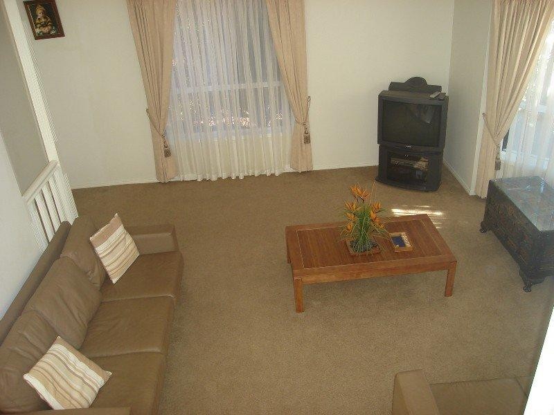 43 Eromanga Street, Carindale QLD 4152