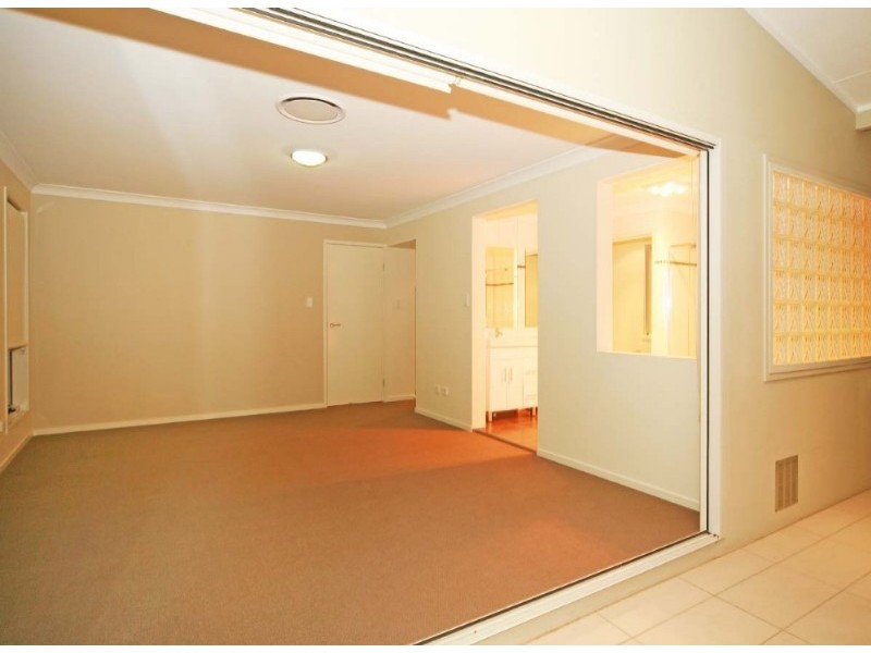 28 Addison Avenue, Bulimba QLD 4171