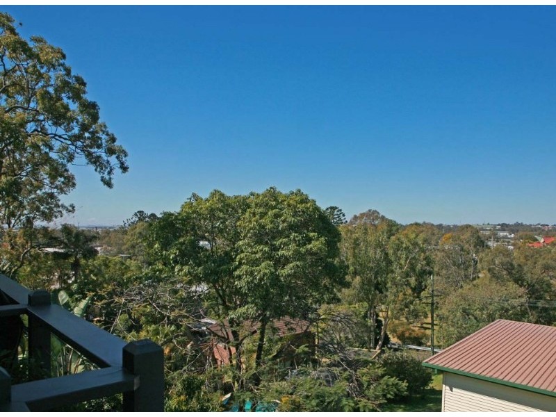 1 Taylor Street, Balmoral QLD 4171