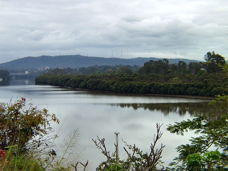 27 King Arthur Terrace, Tennyson QLD 4105