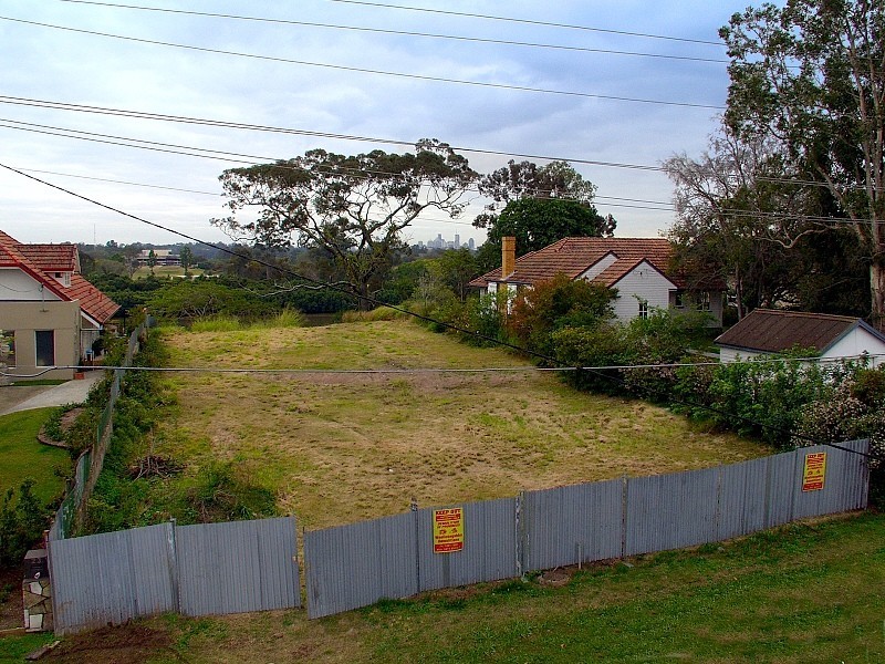 27 King Arthur Terrace, Tennyson QLD 4105