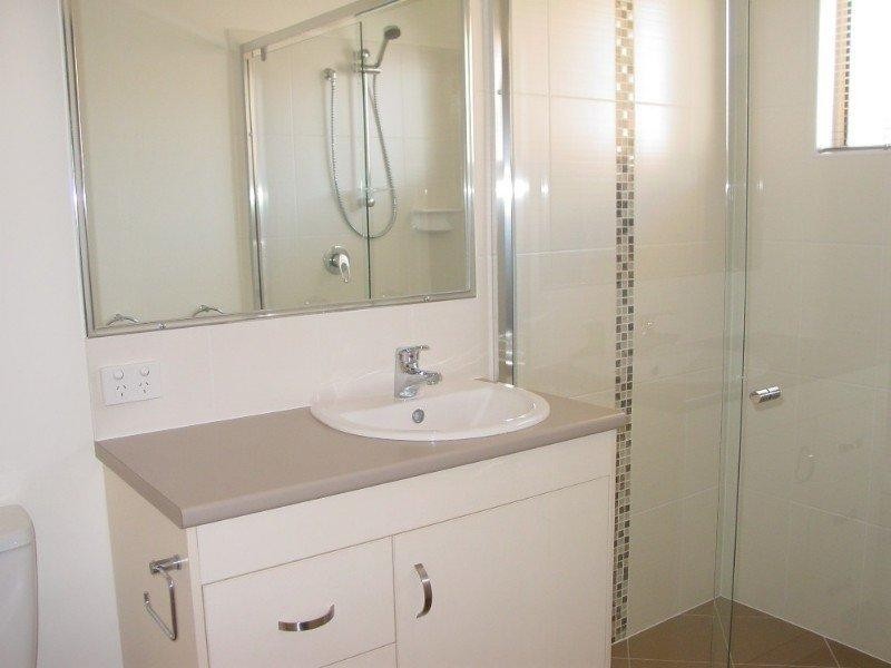 3/284 Wynnum Road, Norman Park QLD 4170