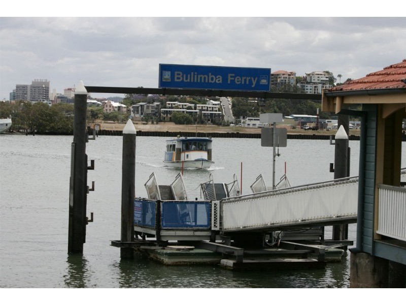 8&9/35 Apex Street, Balmoral QLD 4171