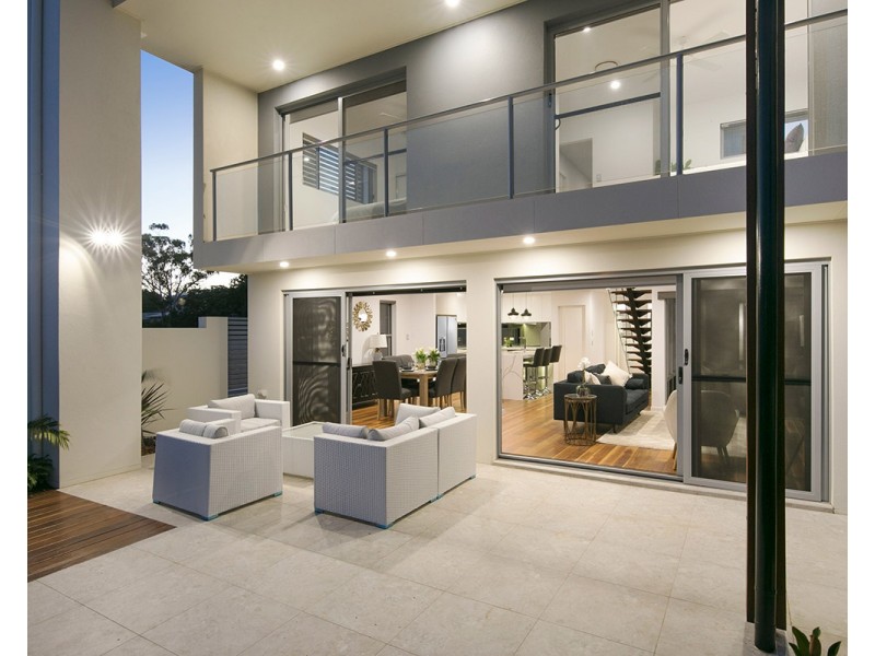 110 Clearview Terrace, Seven Hills QLD 4170