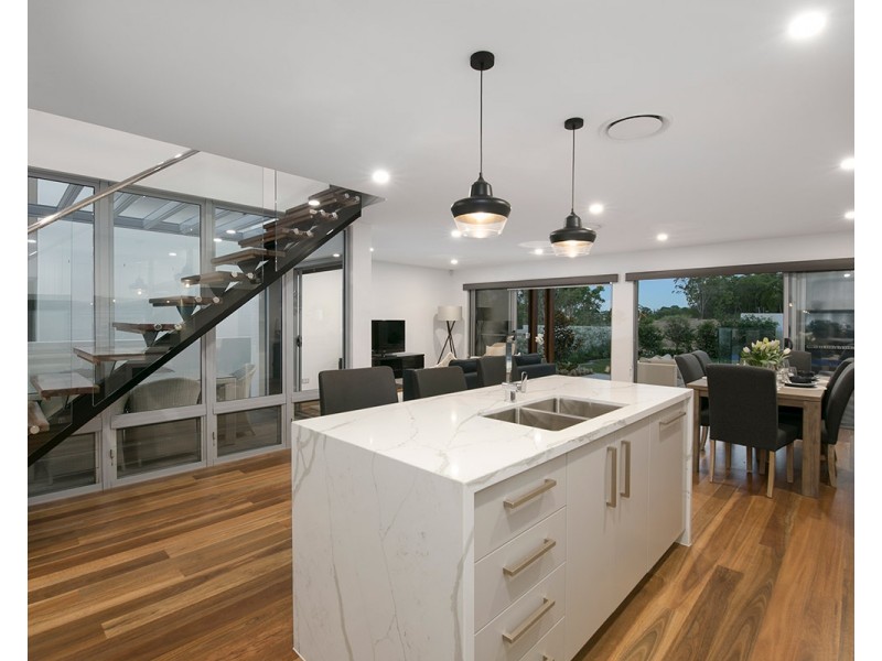 110 Clearview Terrace, Seven Hills QLD 4170