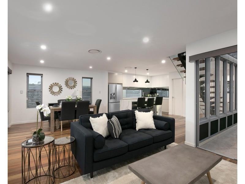 110 Clearview Terrace, Seven Hills QLD 4170