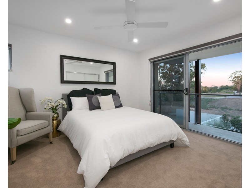 110 Clearview Terrace, Seven Hills QLD 4170