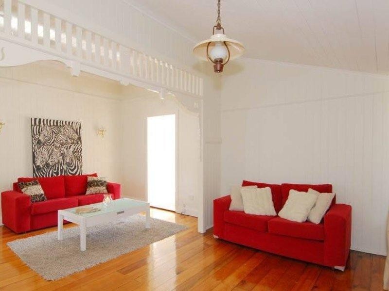 113 Philip Street, Hawthorne QLD 4171