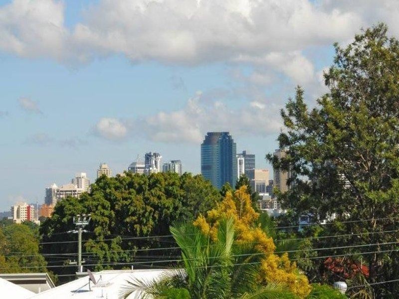 113 Philip Street, Hawthorne QLD 4171