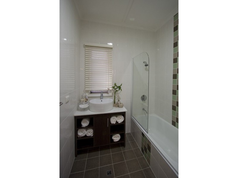 10 Houthem Street, Camp Hill QLD 4152