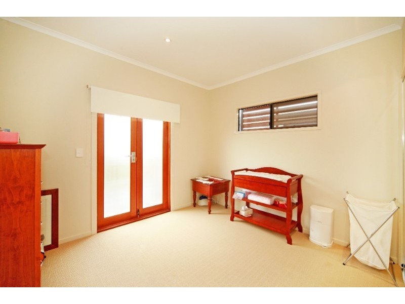 34 Cyril Street, Camp Hill QLD 4152