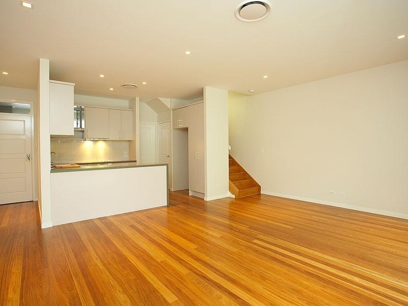 2-4/23 Deviney Street, Morningside QLD 4170