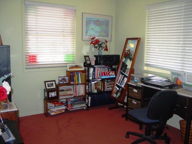 73 Hipwood Street, Norman Park QLD 4170