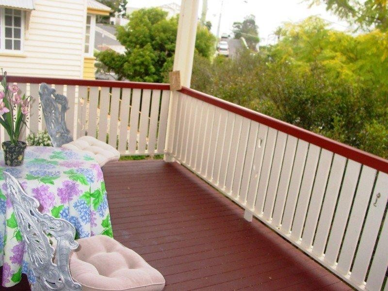 73 Hipwood Street, Norman Park QLD 4170