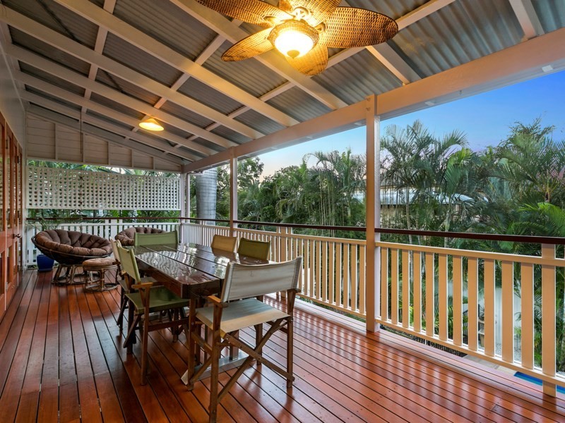 35 Mcdonald Street, Hawthorne QLD 4171