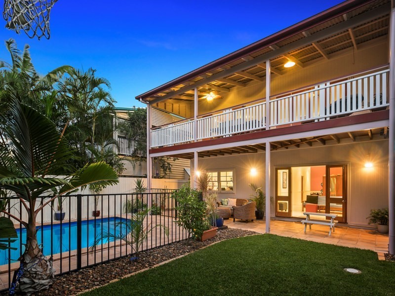 35 Mcdonald Street, Hawthorne QLD 4171