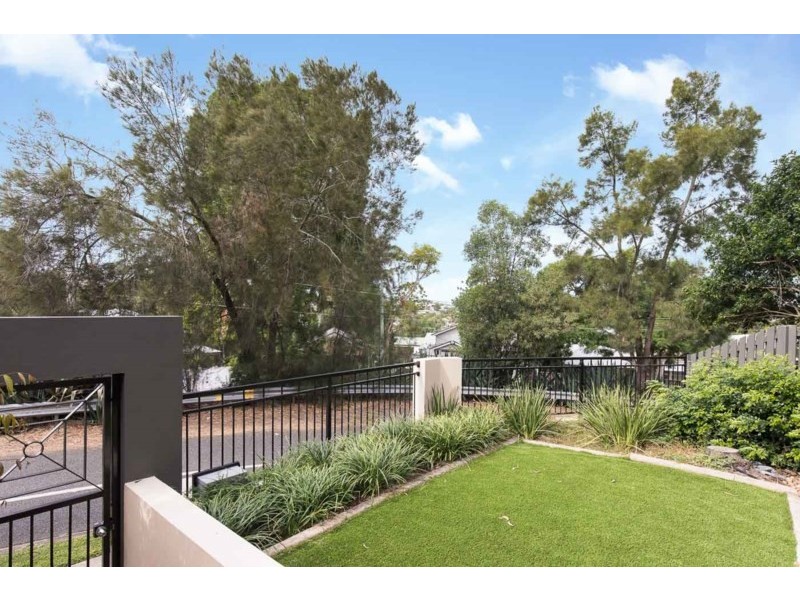 4/70 Norman Crescent, Norman Park QLD 4170