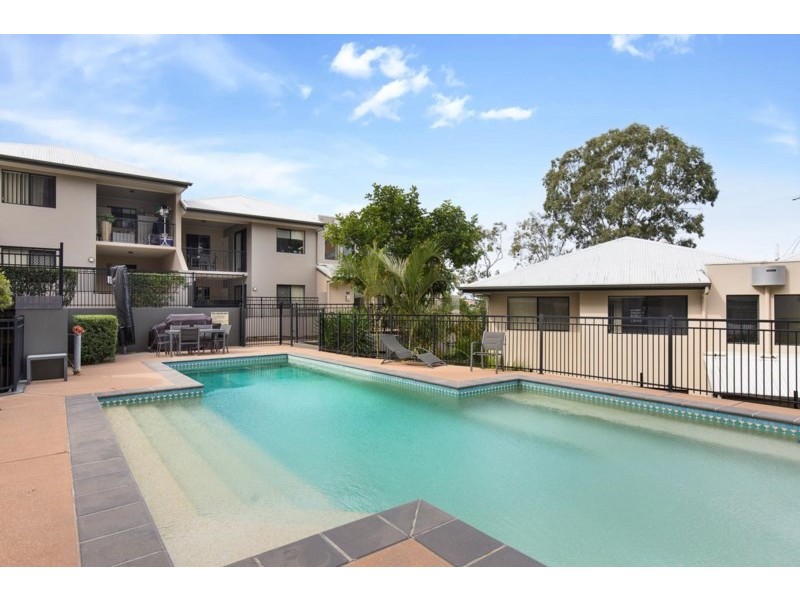 4/70 Norman Crescent, Norman Park QLD 4170