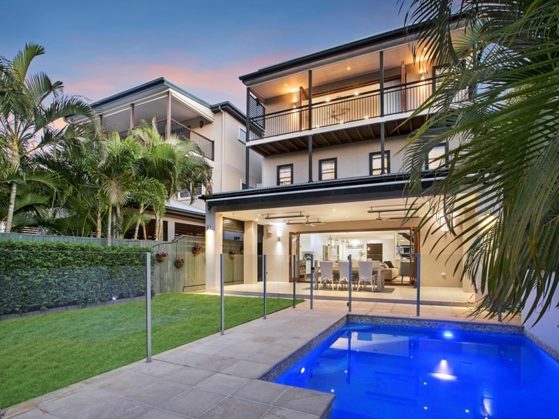 30 Donald Street, Camp Hill QLD 4152