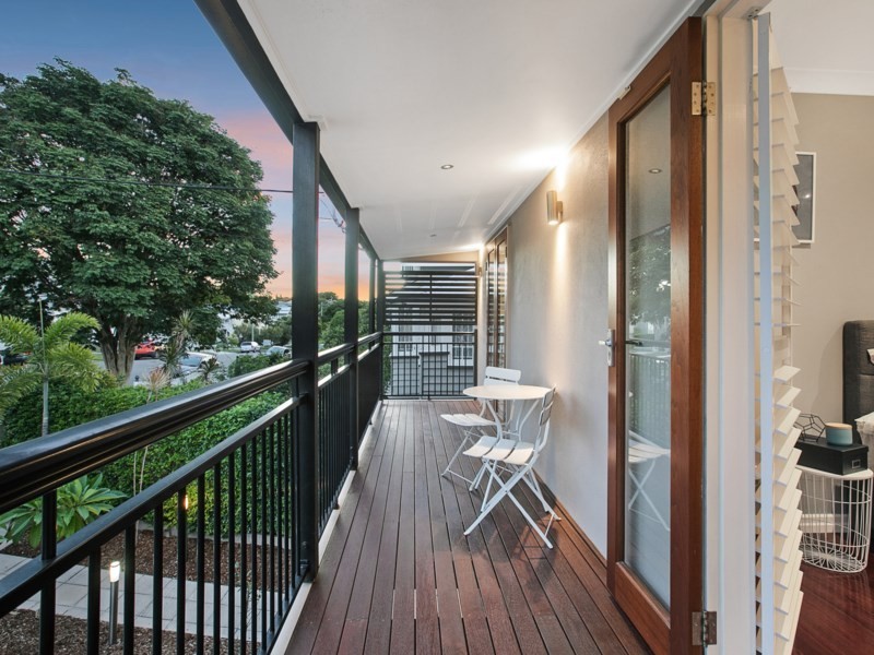 30 Donald Street, Camp Hill QLD 4152