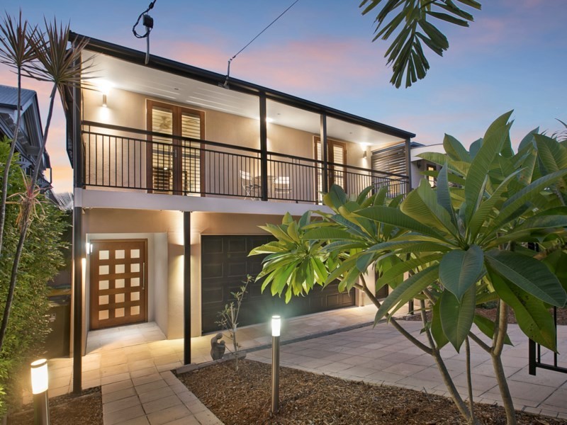 30 Donald Street, Camp Hill QLD 4152