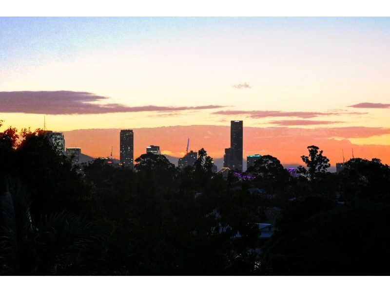 30 Donald Street, Camp Hill QLD 4152