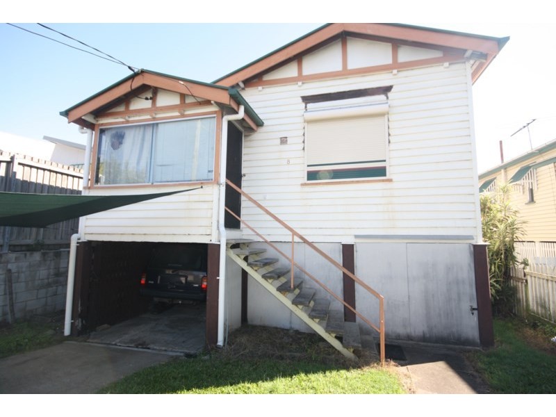 8 Bennetts Road, Camp Hill QLD 4152