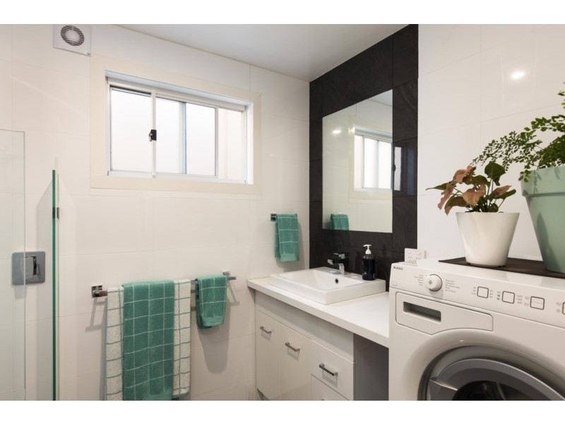 191 Bennetts Road, Norman Park QLD 4170