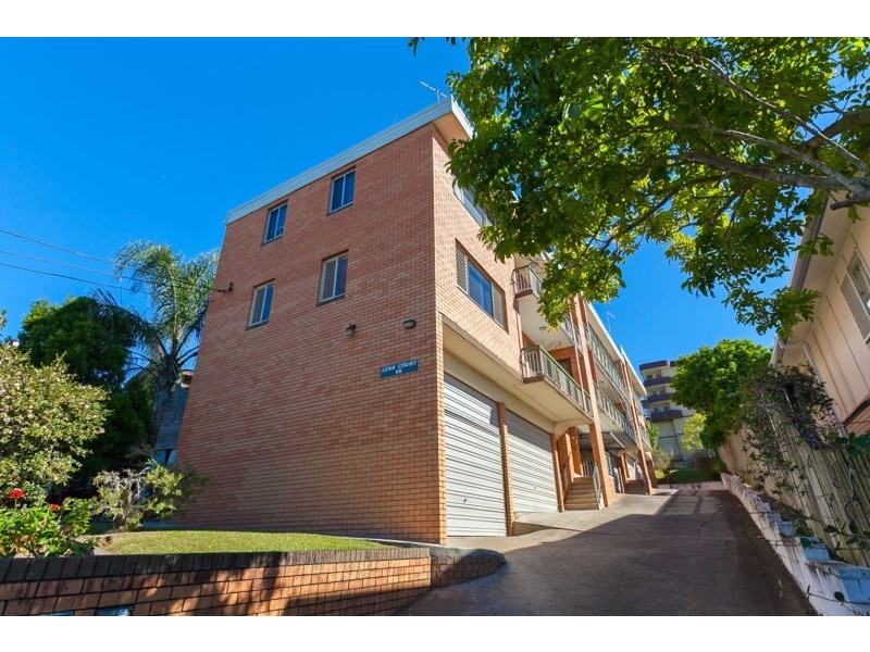 2/56 Pembroke Road, Coorparoo QLD 4151