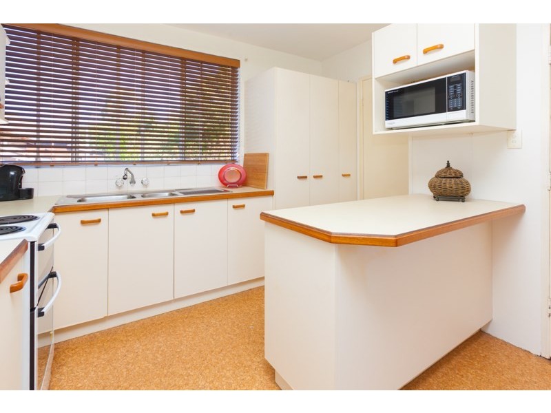 2/56 Pembroke Road, Coorparoo QLD 4151