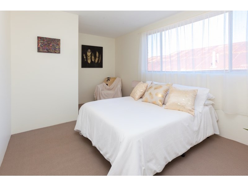 2/56 Pembroke Road, Coorparoo QLD 4151