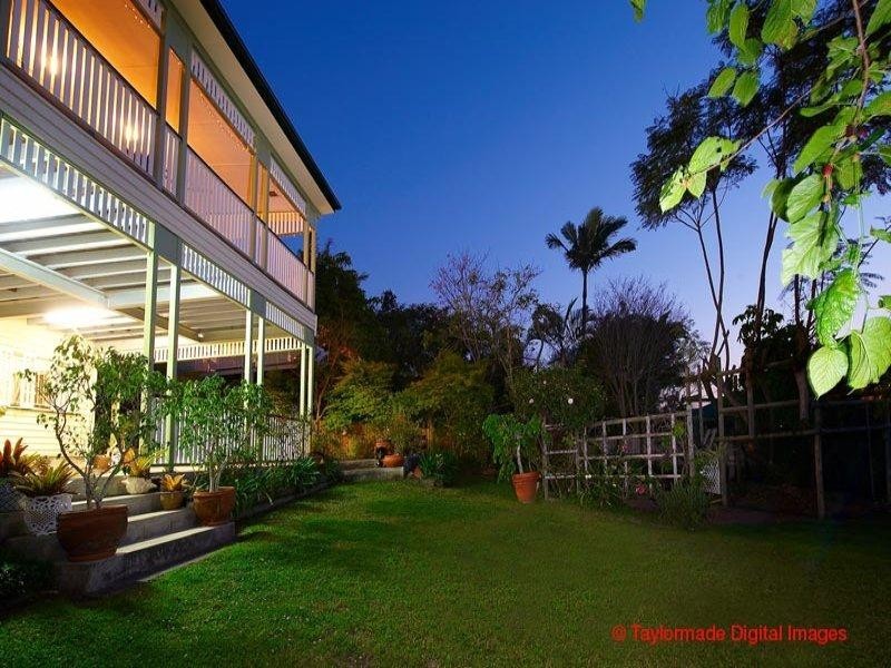 44 Dilkera Street, Balmoral QLD 4171