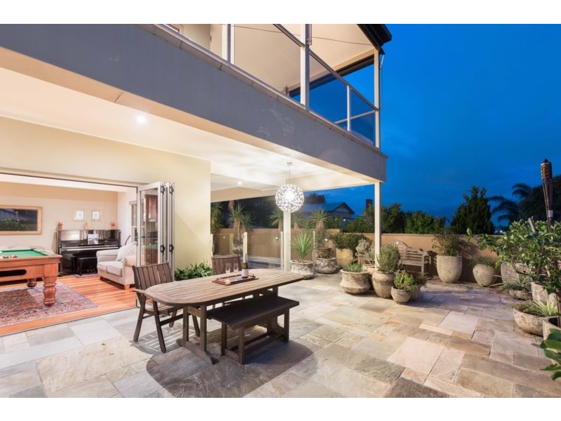 10 Wordsworth Street, Bulimba QLD 4171