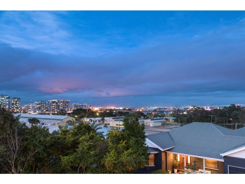 10 Wordsworth Street, Bulimba QLD 4171