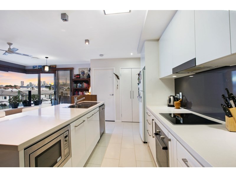 22/18 Barramul Street, Bulimba QLD 4171