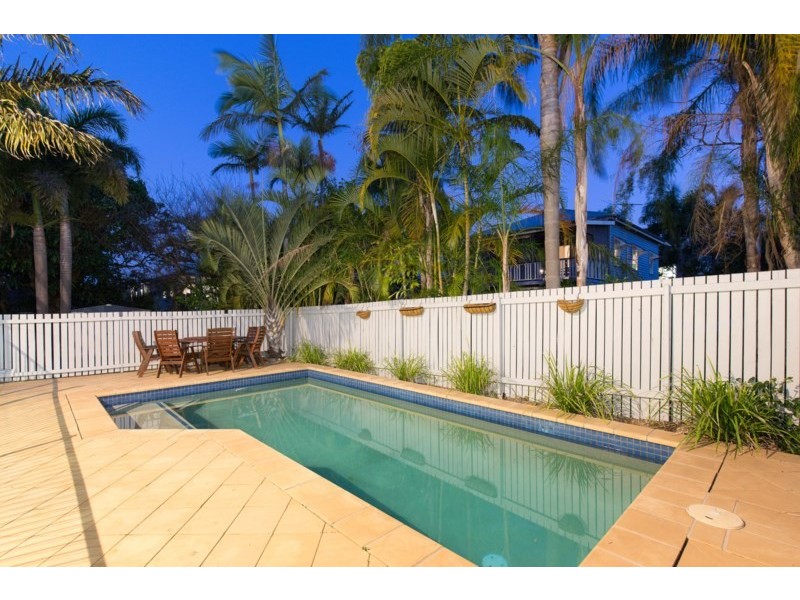 10 Ellesmere Street, Yeronga QLD 4104