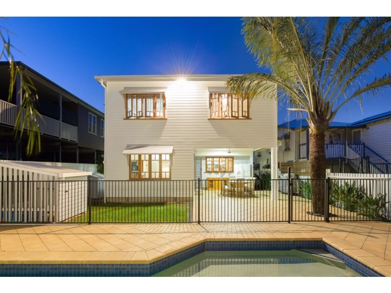 10 Ellesmere Street, Yeronga QLD 4104