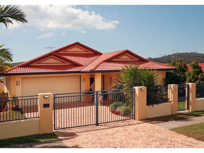 115 Cribb Road, Carindale QLD 4152