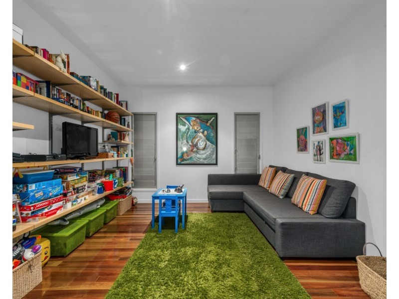 74 Stuart Street, Bulimba QLD 4171