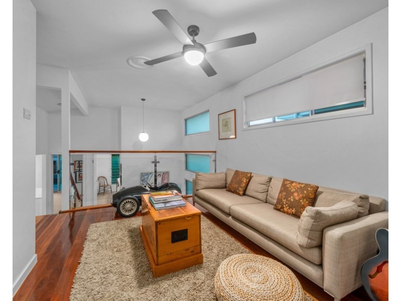74 Stuart Street, Bulimba QLD 4171