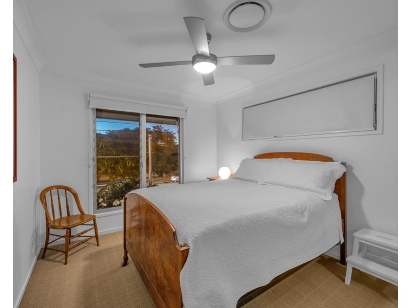 74 Stuart Street, Bulimba QLD 4171