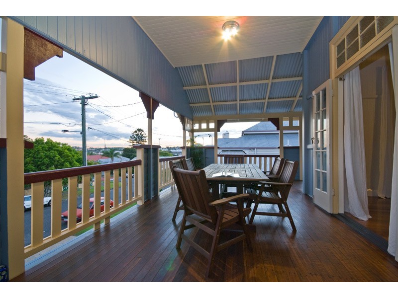 6 Lomond Street, East Brisbane QLD 4169