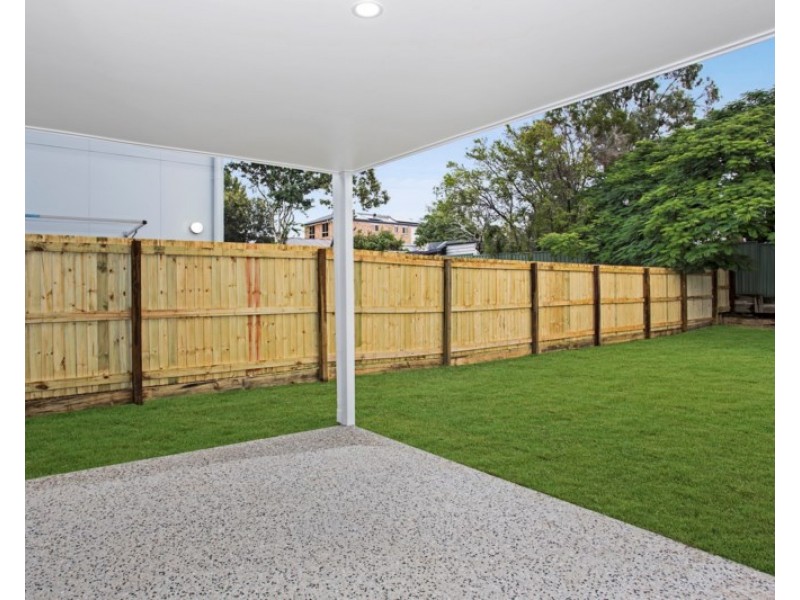 811 Oxley Road, Corinda QLD 4075