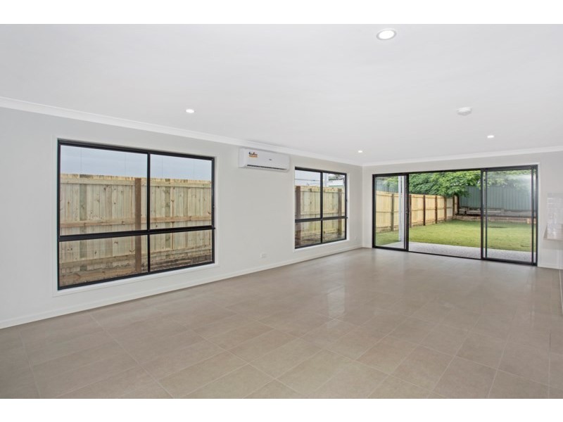 811 Oxley Road, Corinda QLD 4075