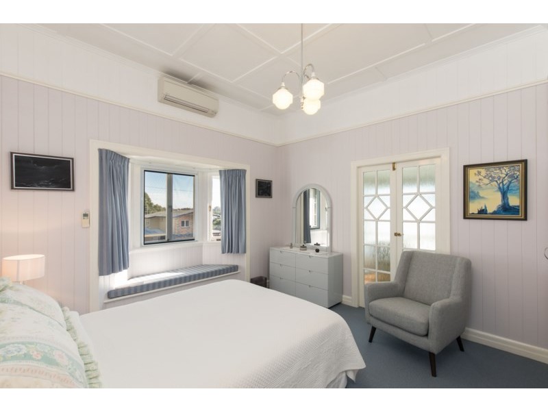 8 Spica Street, Coorparoo QLD 4151